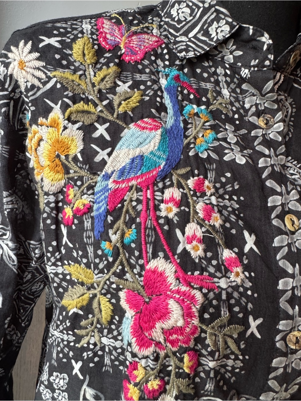 Johnny Was Senia Heavily Embroidered Oversized Button-Down Shirt xs Euc - Picture 2 of 11